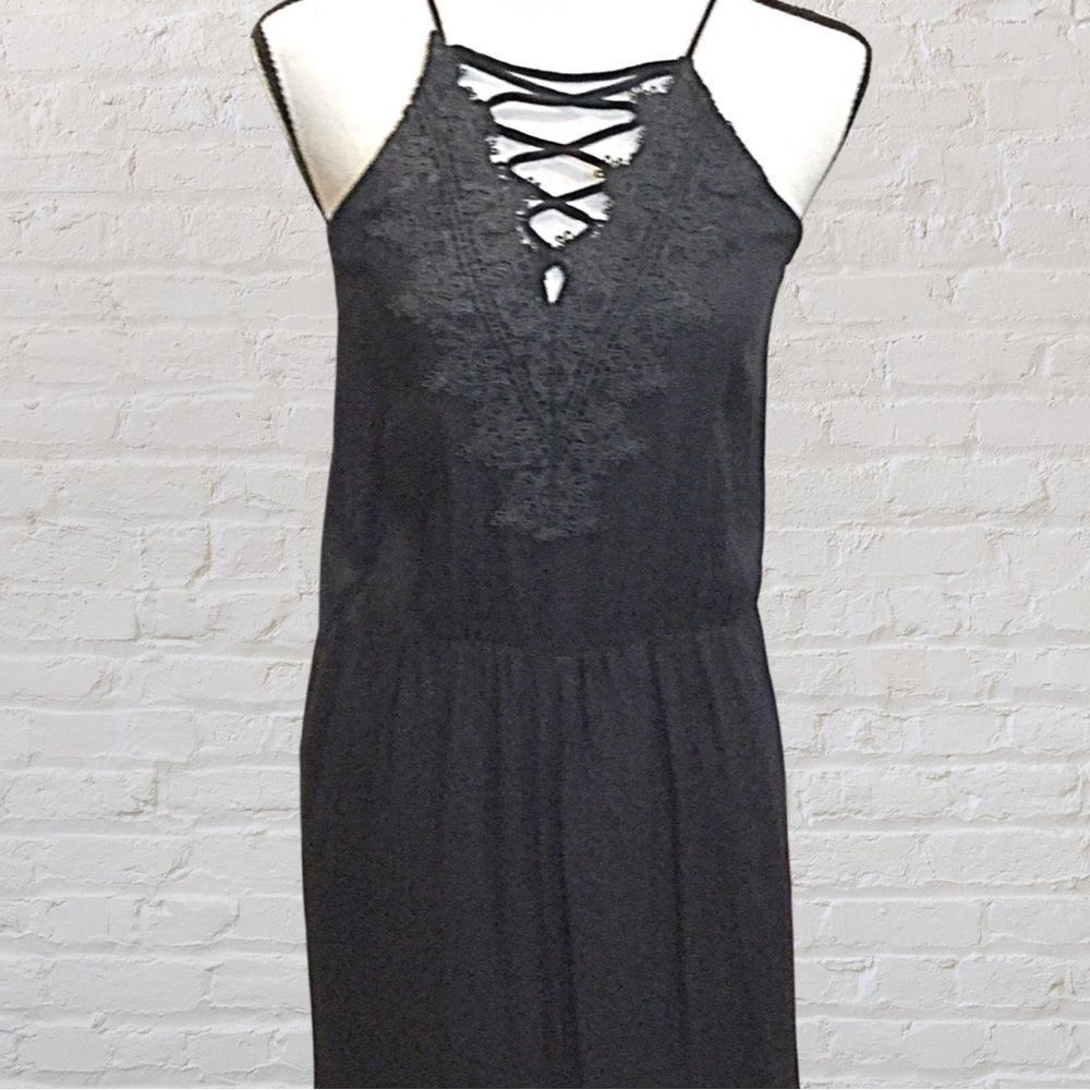 NWT, Elan Black Maxi Dress w/Centered Split Leg and Crocheted Laced Top - Small - Picture 4 of 9